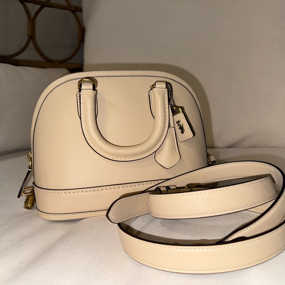 Coach Revel 24 Ivory
